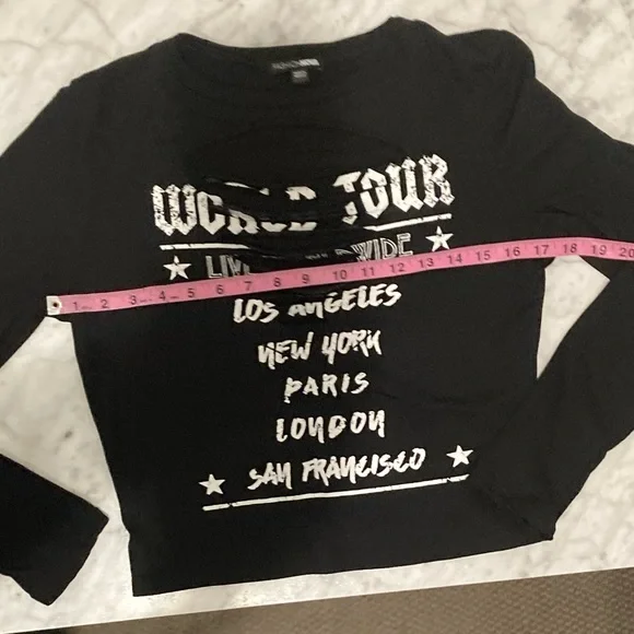 NEW Fashion Nova World Tour LA NY London Paris🌆 Black Laser Cut T Shirt L - Picture 16 of 16